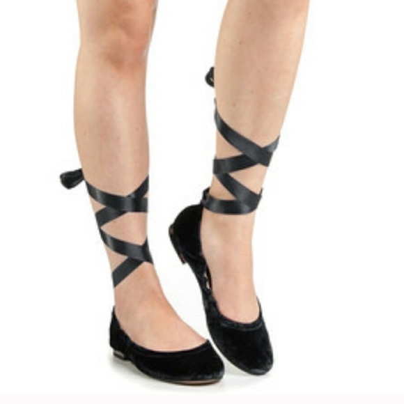 ballet shoes lace up